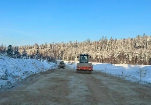 В Югре капитально ремонтируют участок трассы Октябрьское – Андра